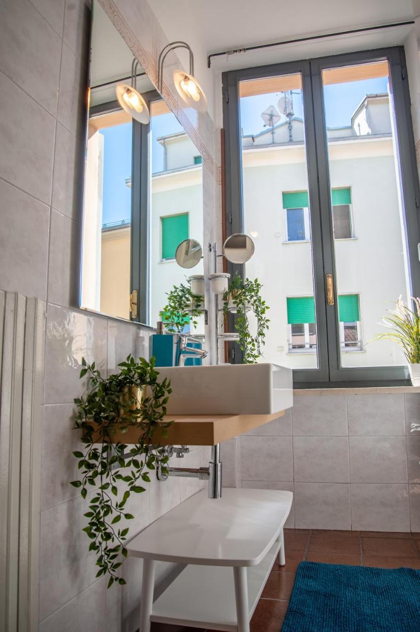 Xx9 Apartment Parma Bagian luar foto